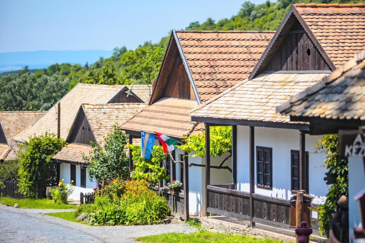 Lankás Vendégház - Hollókő Villa Kültér fotó